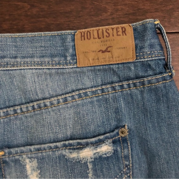 Hollister Light Wash Distressed Denim Mini Skirt 7 - Picture 5 of 8